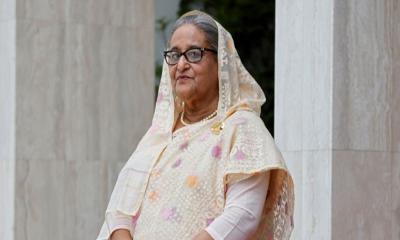 যে কারণে পদত্যাগের সিদ্ধান্ত থেকে সরে দাঁড়ালেন শেখ হাসিনা