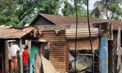 জামালপুরে আগুনে পুড়ে ছাই ১২ দোকান, ক্ষতি অর্ধকোটি টাকা