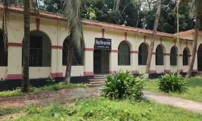 চিকন্দীর ঐতিহ্যবাহী আদালত ঘিরে বদলে যাচ্ছে জীবনমান