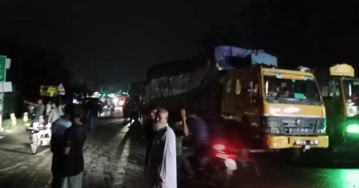 ফরিদপুরে মাইকে ঘোষণা দিয়ে ১০ গ্রামবাসীর সংঘর্ষ, আহত অর্ধশতাধিক