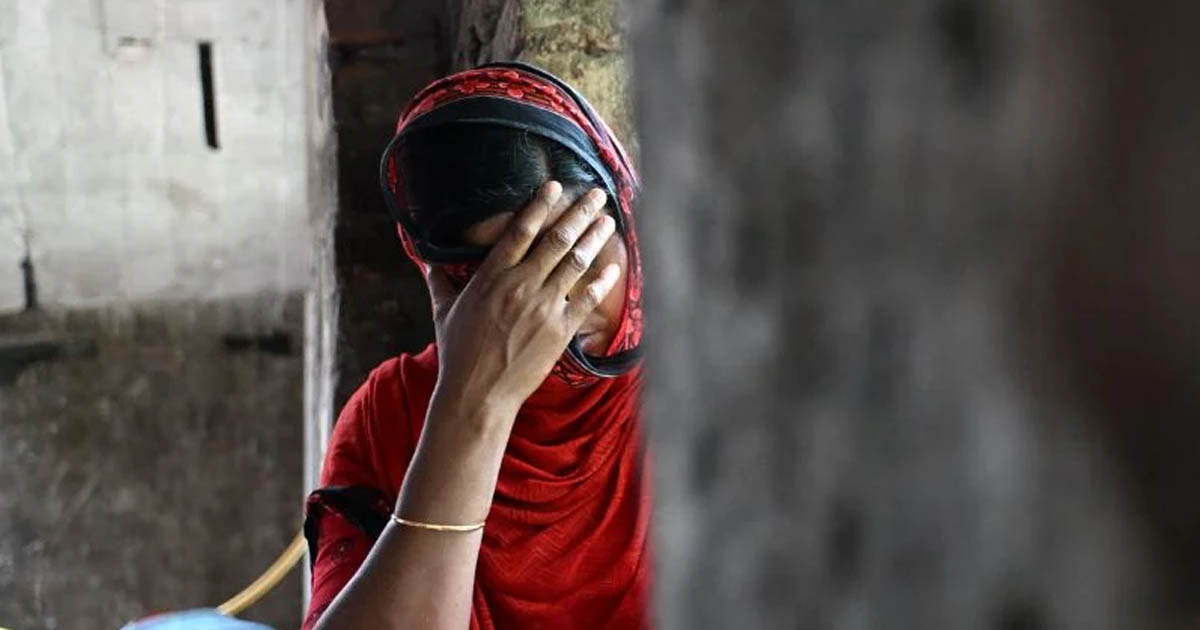 বাংলাদেশে ফেরার জন্য ভারত সীমান্তে অপেক্ষা, জেরা এবং তারপর