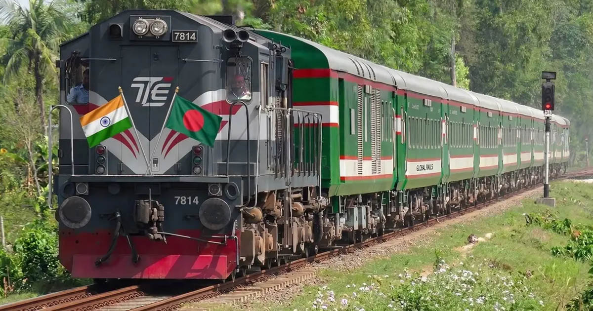 শেখ হাসিনার পতনের পর প্রথমবার ভারত থেকে আসছে ট্রেনের বগি