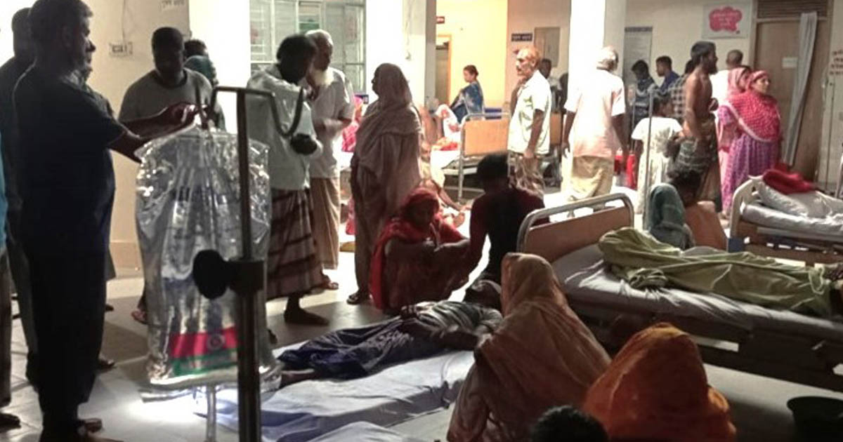 কালাইয়ে মোটরসাইকেলের সাইড দেওয়া নিয়ে সংঘর্ষ, আহত ১০