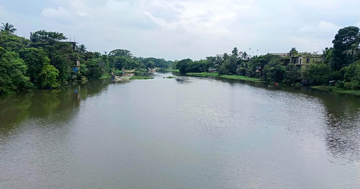 কাঁচামাটিয়া নদীতে ফিরছে প্রাণ, স্থানীয়দের এখন খননের প্রত্যাশা