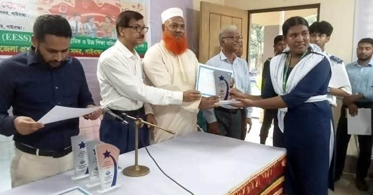 গাইবান্ধায় শিক্ষার্থীদের বিজ্ঞান প্রকল্প ও উদ্ভাবনী ধারণা প্রদর্শনী