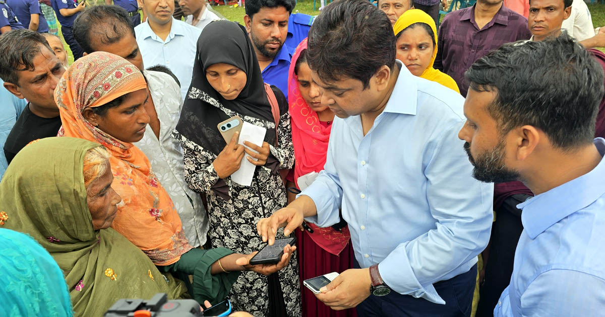 গহীন শালবনে স্বস্তির আলো, ফ্যামিলি কার্ডে হাসছে বদনীভাঙ্গার নারীরা