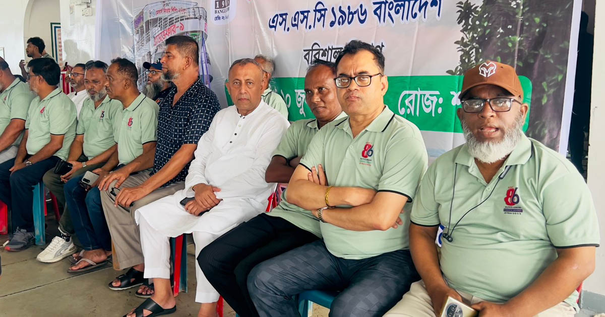 স্মৃতির টানে প্রিয় প্রাঙ্গণে বন্ধুদের মিলনমেলা, বরিশালে ‘এসএসসি ১৯৮৬’র নৌ-বিহার