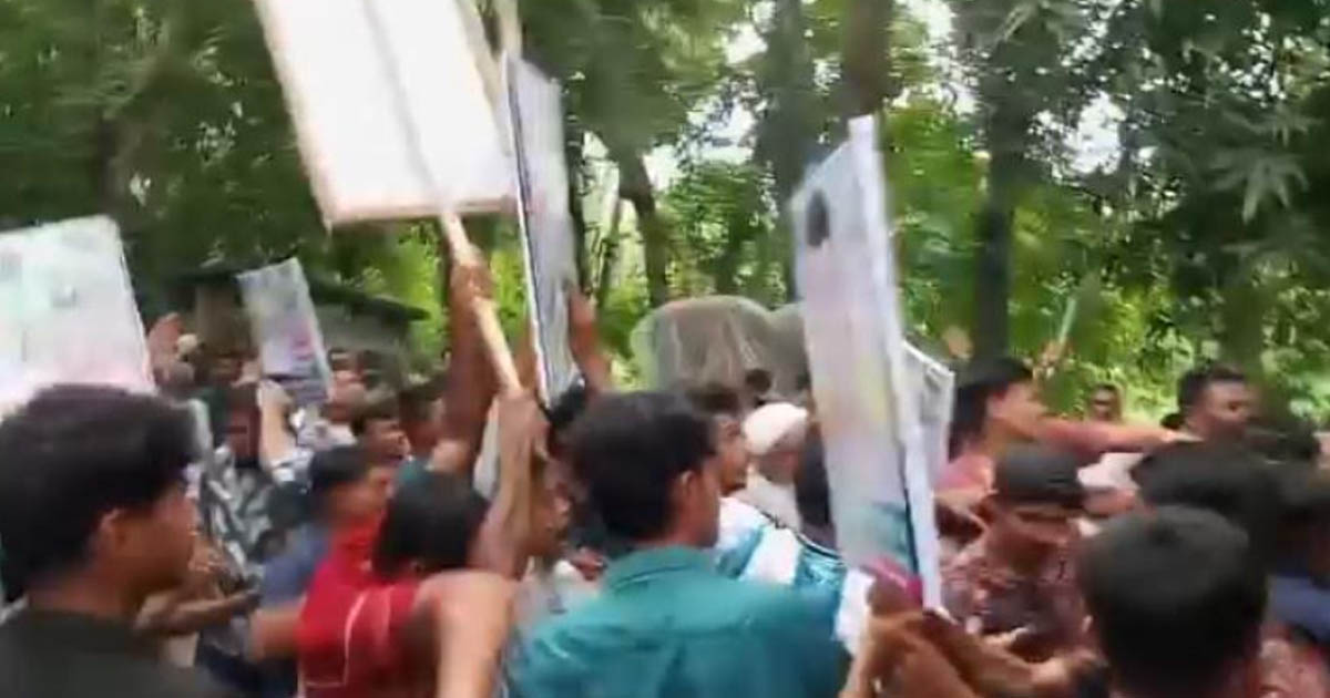 বোয়ালমারীতে ইউনিয়ন বিএনপির  সম্মেলনে মারামারী