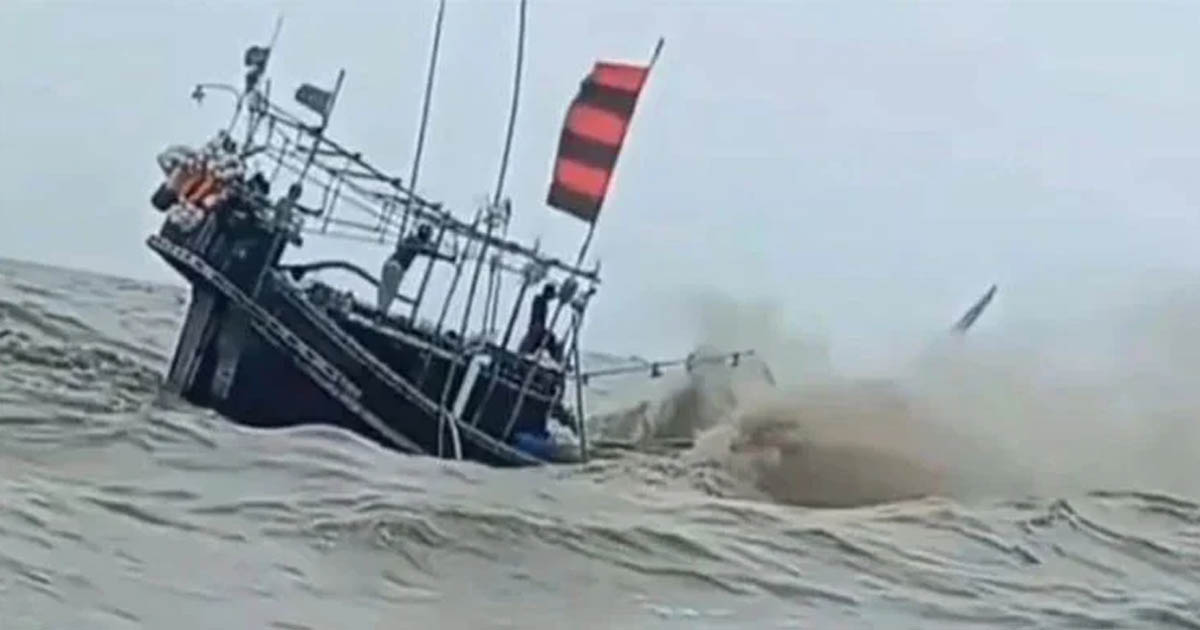 বঙ্গোপসাগরে ট্রলার ডুবি, ৫ দিন পর নিখোঁজ এক জেলের মরদেহ উদ্ধার