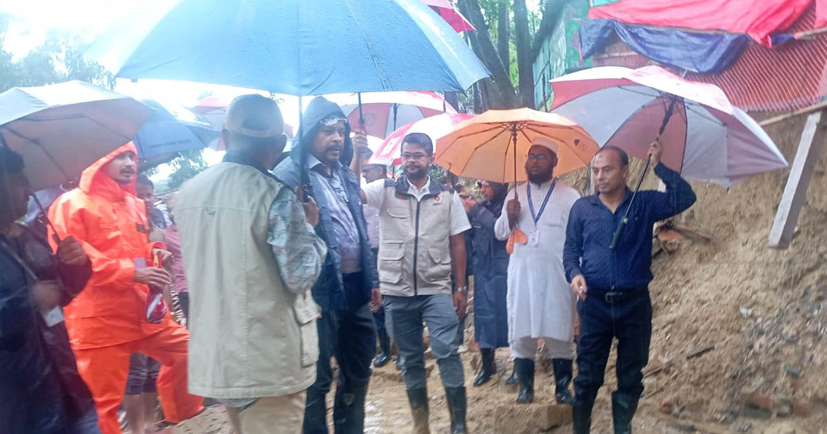 পাহাড়ধসে ক্ষতিগ্রস্ত রোহিঙ্গা ক্যাম্পে দুর্যোগ সচিব