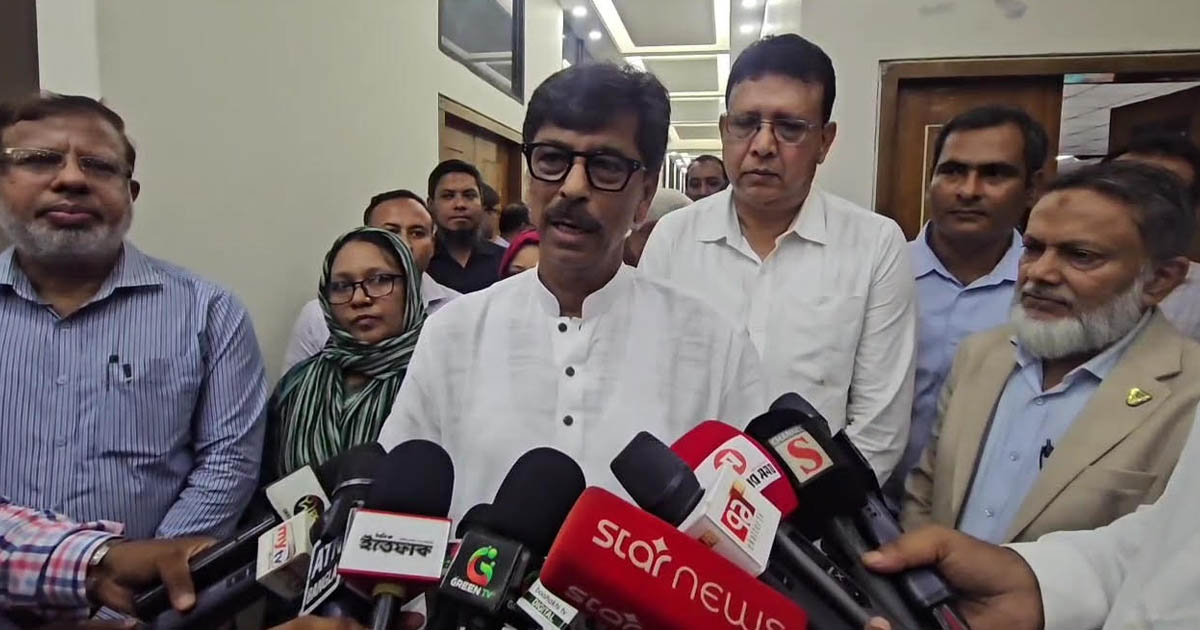 প্রান্তিক জনগোষ্ঠীকে স্বাবলম্বী করতে প্রতিটি জেলায় ব্ল্যাক বেঙ্গলের খামার গড়বে সরকার