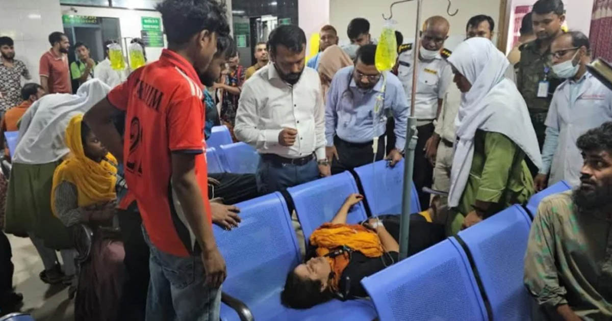 শ্রীপুরে পোশাক কারখানায় হঠাৎ ৮০ শ্রমিক অসুস্থ