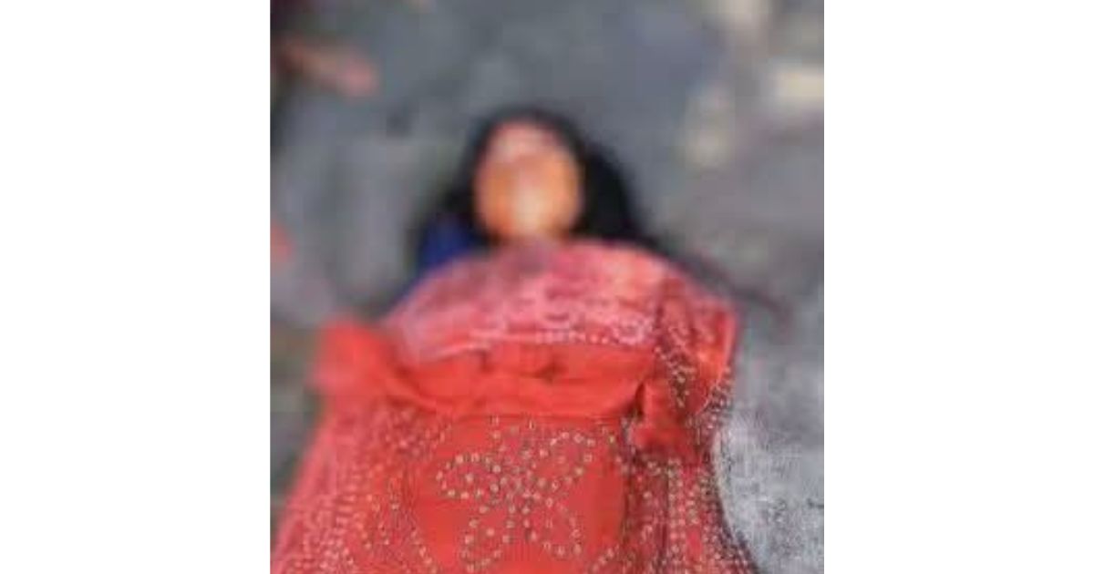 কোচিং শেষে বাড়ি ফেরার পথে ট্রাকচাপায় স্কুলছাত্রী নিহত