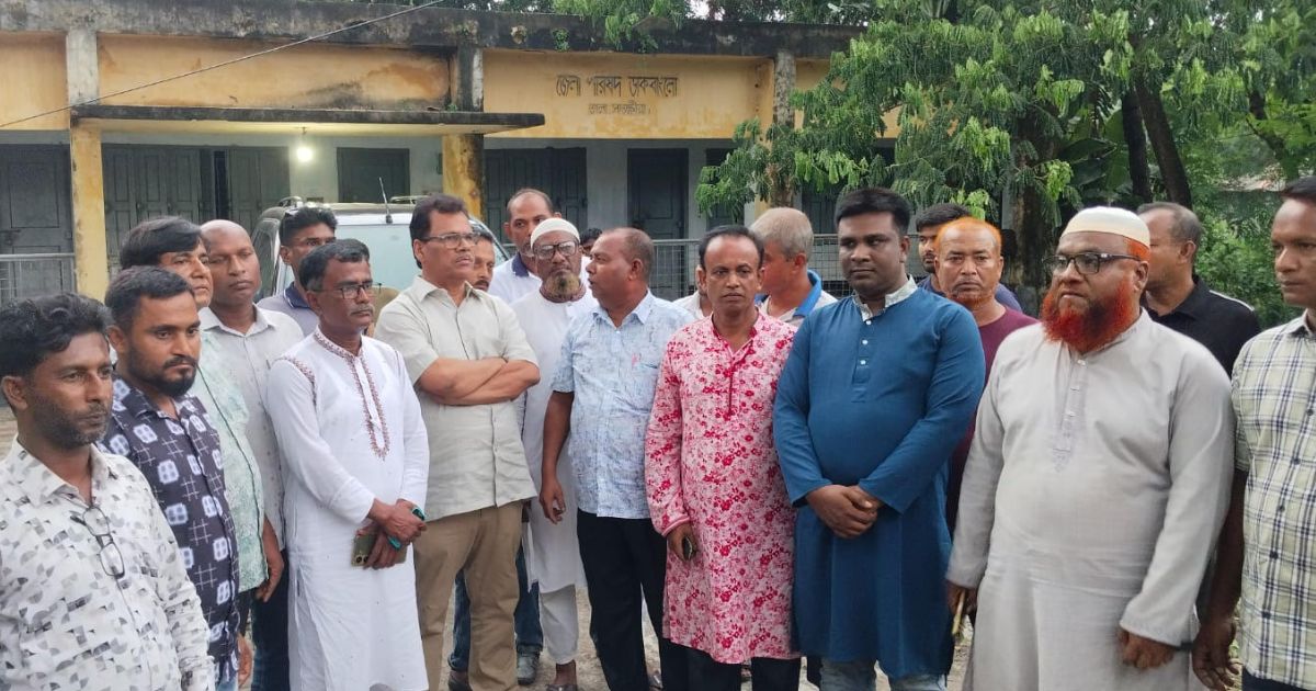 তালা বাজারকে আধুনিক মডেল বাজারে রূপান্তরের ঘোষণা জেলা পরিষদ প্রশাসকের