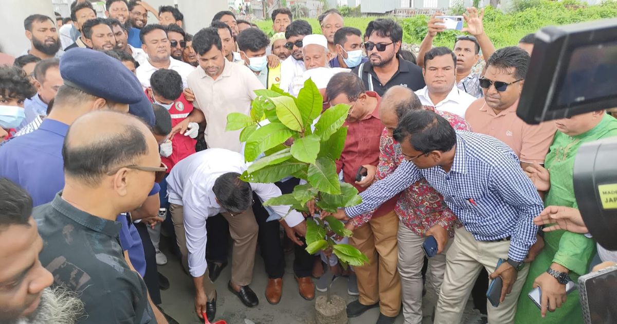 পরিচ্ছন্ন ও বাসযোগ্য বাংলাদেশ গড়তে সরকার বদ্ধপরিকর