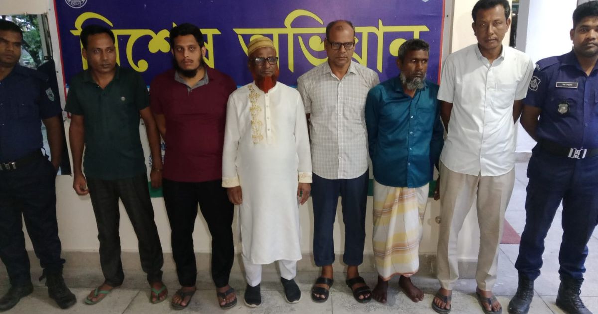 কালীগঞ্জে পুলিশের অভিযানে আ.লীগ-যুবলীগের ৫ নেতা গ্রেপ্তার