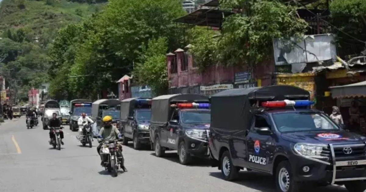 আজাদ কাশ্মীরে বিক্ষোভকারীদের সঙ্গে পুলিশের সংঘর্ষ, নিহত ৭