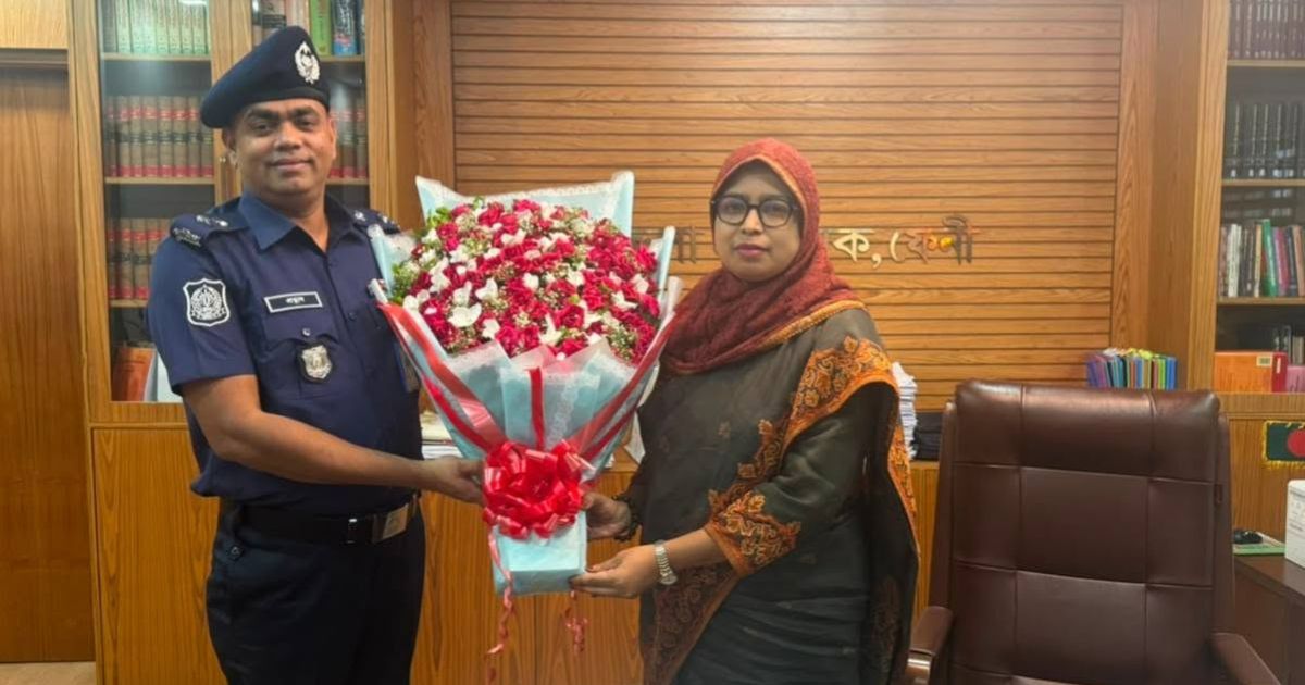 ফেনী জেলা প্রশাসকের সাথে নবাগত পুলিশ সুপারের সৌজন্য সাক্ষাৎ