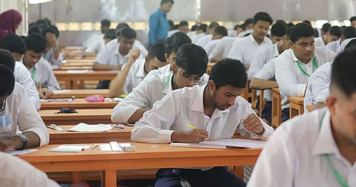 চাঁদপুরে এইচএসসি-সমমান পরীক্ষায় অনুপস্থিত ৩৯০, বহিষ্কার ১