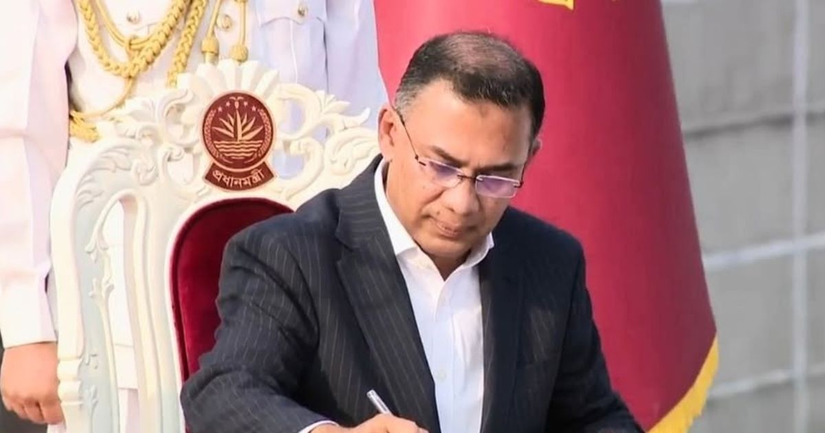 সরকারি অনুষ্ঠানের ব্যানার-ফেস্টুনে প্রধানমন্ত্রীর ছবি নিষিদ্ধ
