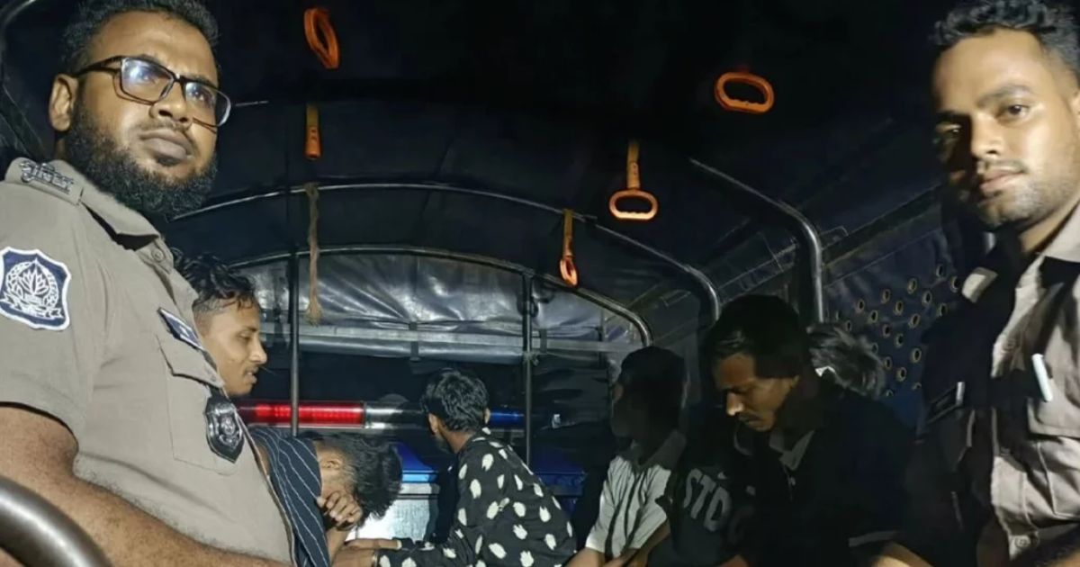 রাজধানীতে ‘কুত্তা ফারুক’সহ ৭ ছিনতাইকারী গ্রেপ্তার