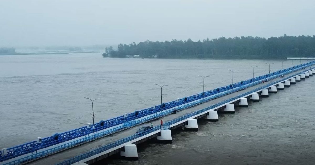 তিস্তার পানি কমে বিপৎসীমার নিচে