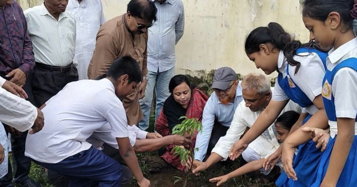 উখিয়ায় বৃক্ষরোপণ কর্মসূচি অনুষ্ঠিত