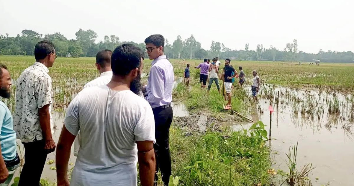 ত্রিশ বছর পর রাজারহাটের সরকারি রাস্তা দখলমুক্ত