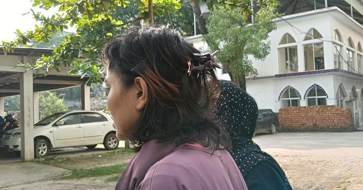 মির্জাপুরে যৌতুকের জন্য স্ত্রীর মাথার চুল কেটে দিলেন স্বামী