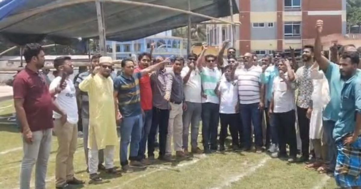তোফায়েল আহমেদের জানাজা ঘিরে উত্তেজনা